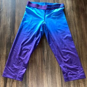 Nike Pro combat Capri leggings